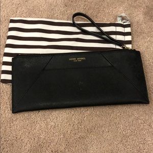 Black wristlet